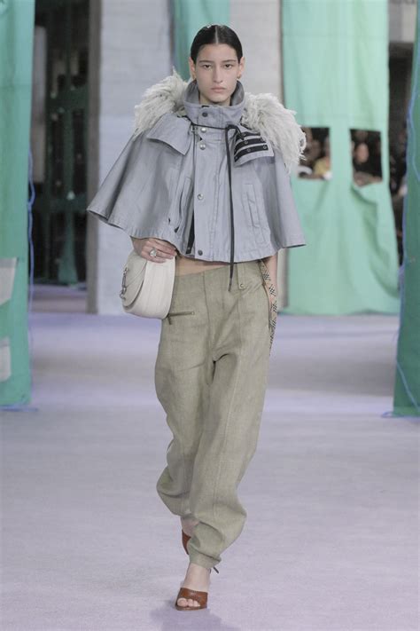 burberry fashion show 2025 knight